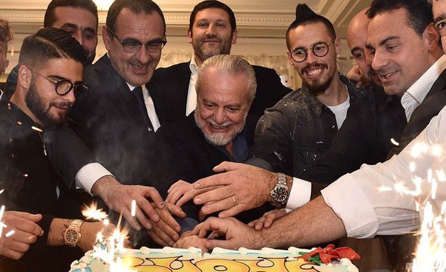 Cena di Natale, Mertens si scatena. Reina show. ADL scherza con Sarri! Ounas...