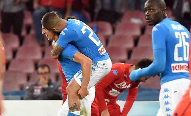 CRC - Napoli, in cinque per due maglie. L'equivoco, la virt� e il paradosso