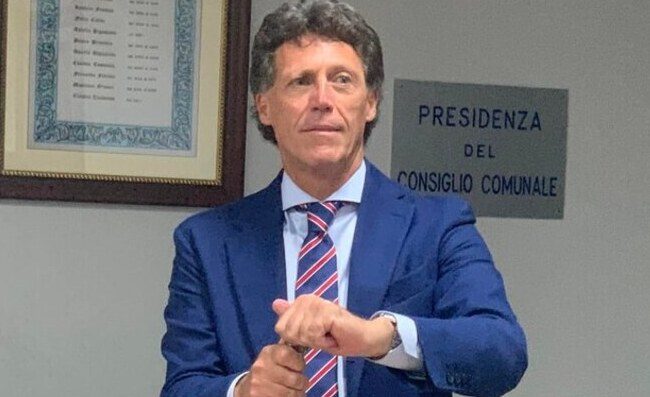 Cuomo: Ha ragione Conte, i calciatori hanno cambiato atteggiamento. Boutade su De Bruyne