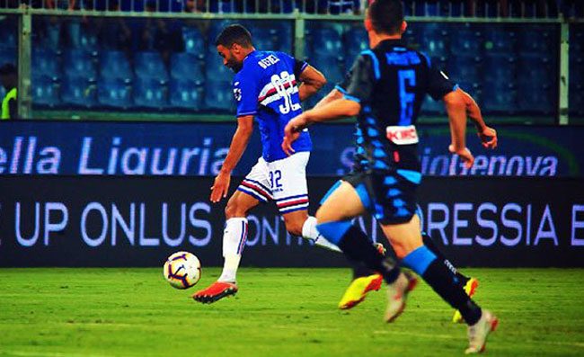 VIDEO - Minuto 52, negato netto rigore al Napoli! Perch� il VAR non � intervenuto?