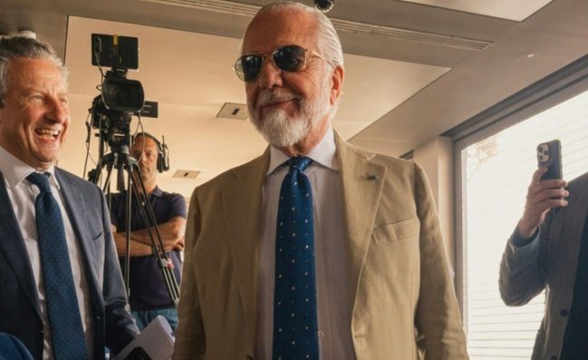 De Laurentiis in partenza per Roma, domani mattina voler&agrave; per gli Stati Uniti