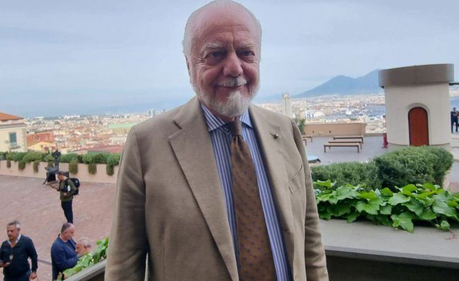 De Laurentiis all'Universit&agrave; Suor Orsola. Blitz del presidente prima di Napoli-Bodo