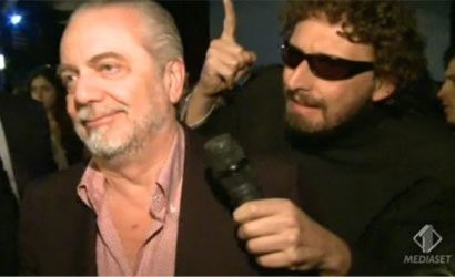 De Laurentiis pedinato dal Moralizzatore: La metter� in un mio film. Sono pentito