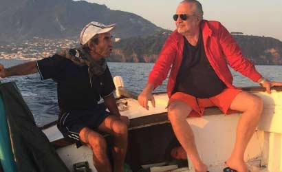 De Laurentiis in barca con il pescatore: Con me, tra totani e merluzzi
