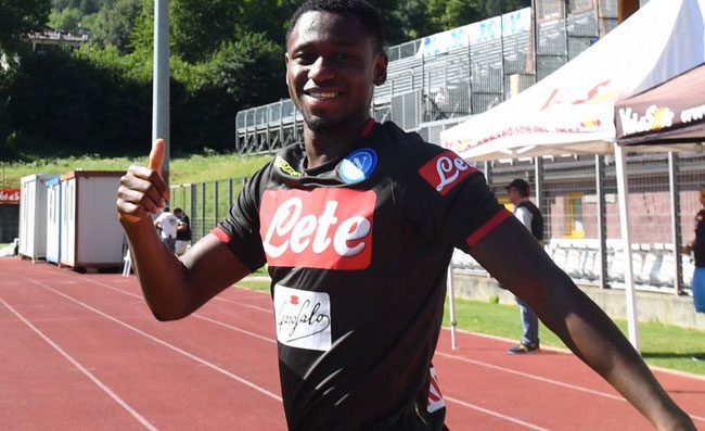 VIDEO - Promessa mantenuta, Diawara canta a cena per il suo 21esimo compleanno!
