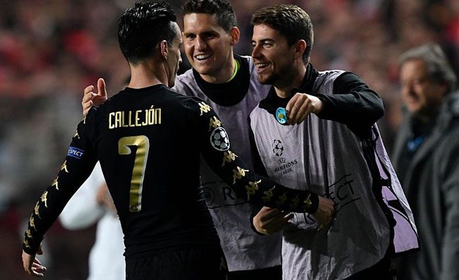 CHAMPIONS: Sorteggio alle ore 12:00. Il Napoli pescher� tra sette squadre! I dettagli