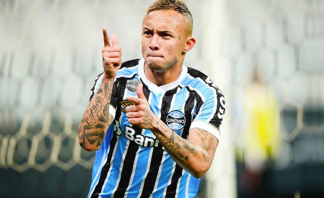 TUTTOSPORT - Everton-Napoli, contratto di 5 anni: le cifre! Offerti ventuno milioni al Gremio