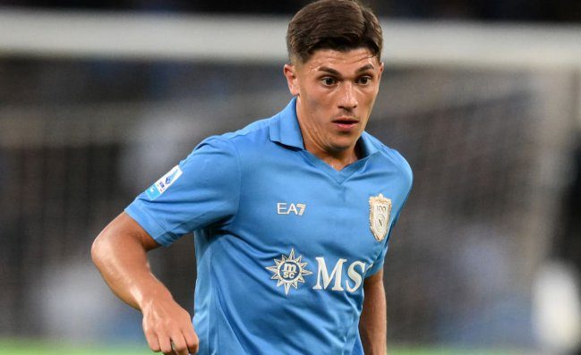 Favasuli come Grava e Cannavaro: debutto e assist record col Napoli in Serie A