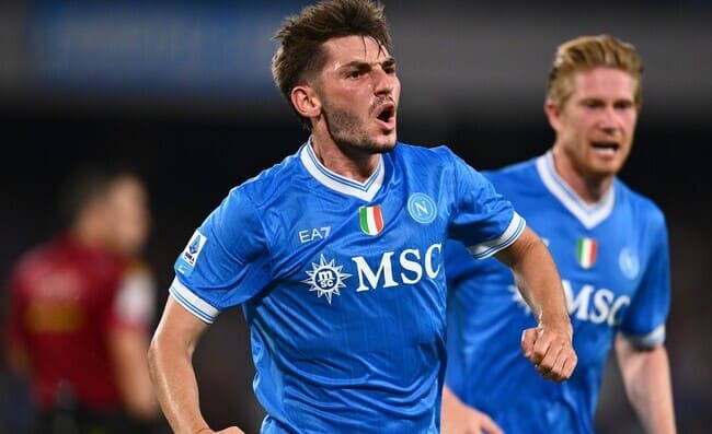 Napoli-Pisa, pagelle: 8 a Meret e Spinazzola, Politano bandiera, Lucca super. Il voto a Conte e De Bruyne