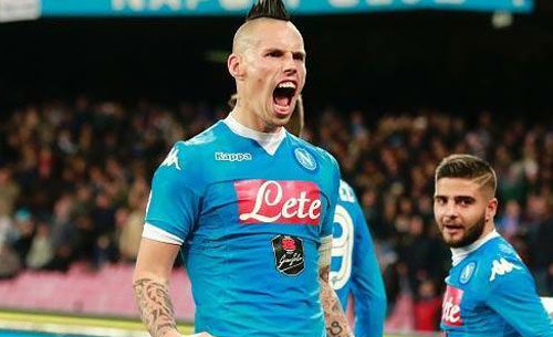 Hamsik-goal: festa al San Paolo. Lo slovacco raggiunge Maradona!