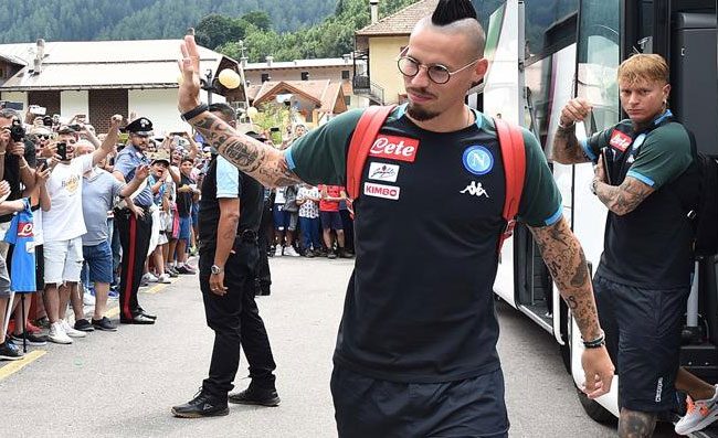 Dilemma Hamsik, far terminare la scuola ai figli? Decisione di Marek. In Cina andrà con....