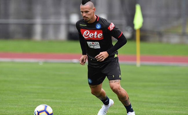 VIDEO - Compleanno con Un senso per Hamsik. Il capitano festeggia con Vasco!