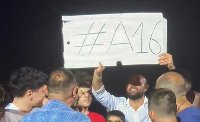 Napoli, impazza l'hashtag #A16 contro De Laurentiis. Cosa vuol dire?