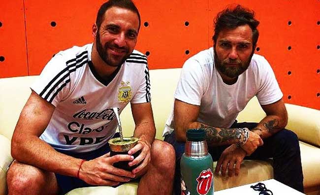 Higuain, il fratello: Lasciare Napoli  stata dura, abbiamo litigato con una persona. Il suo record  irripetibile