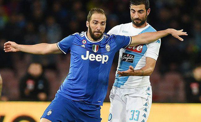 Higuain contro il suo passato, ma c'� chi rifiut� la Juve: Grazie, ma io tifo Napoli!