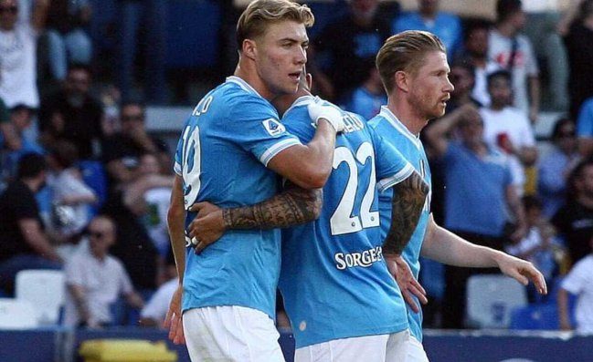 De Bruyne-Lukaku-Hojlund tridente impossibile: Allegri ha scelto il modulo del Napoli
