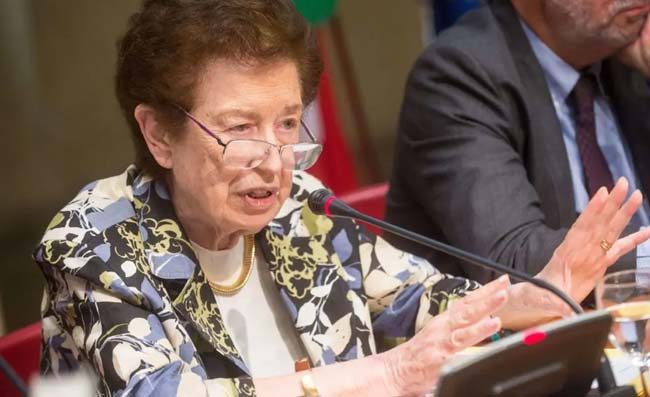 Rosa Russo Iervolino non è morta, la famiglia smentisce la notizia