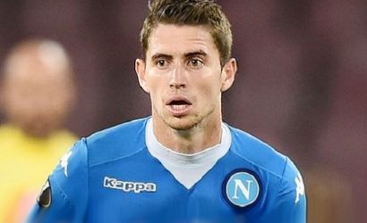 Fine primo tempo, i tifosi: Jorginho fuori! Sarri in confusione, ancora lo fa giocare?