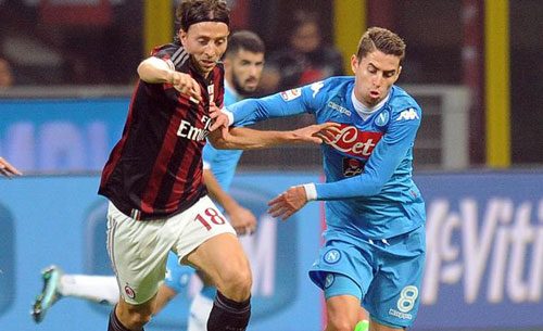 Male Banti, ma la moviola Premium si limita a dire: Gol del Napoli comunque regolare