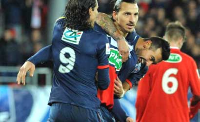 MEDIASET - Lavezzi, Cavani e i mal di pancia in stile Napoli: Ibrahimovic � imbufalito!