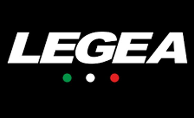 Cosenza, che colpaccio: via Legea, il nuovo sponsor sar� Nike