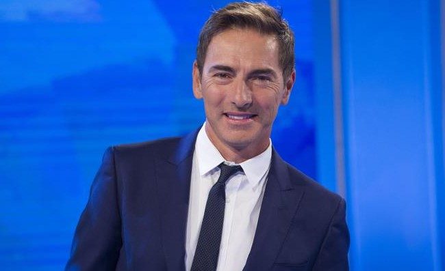 Ricchi e Poveri, insulti in diretta: dopo Liorni le scuse di Sotgiu, ma i social non perdonano