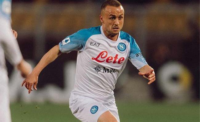 L'Al Ahli ha messo gli occhi su Lobotka. Per il Napoli è incedibile