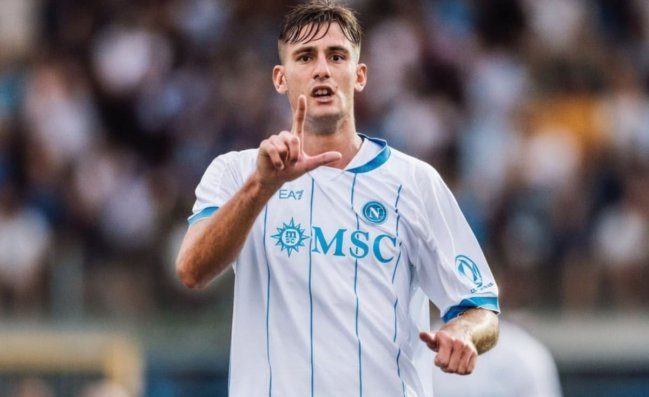 Napoli-Osasuna, pagelle Sky: Lucca tra i migliori in campo. Due insufficienze