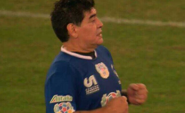 Maradona disse: E' un traditore, si atteggia a dirigente, Veron: E' poco serio