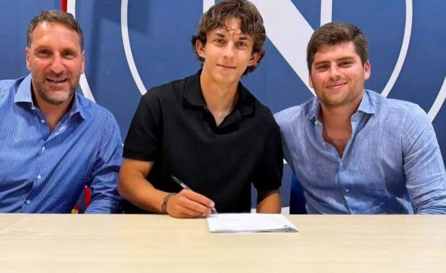 Mykyta Melnyk firma con il Napoli. Blindato il baby treno ucraino
