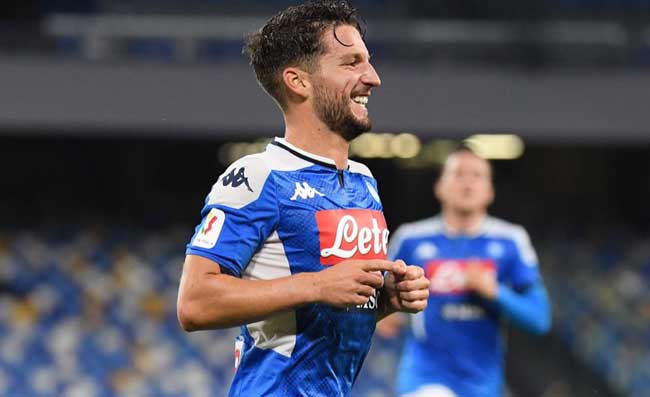 Mertens, scarpette speciali per Napoli-Juventus. Un amico gliel'ha portate a Roma nel pomeriggio