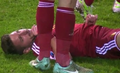 Terribile botta per Mertens, i tifosi juventini commentano cos�