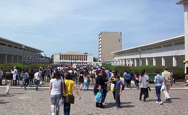 Napoli, c'� anche il problema Comicon: attese 100mila persone tra sabato e domenica