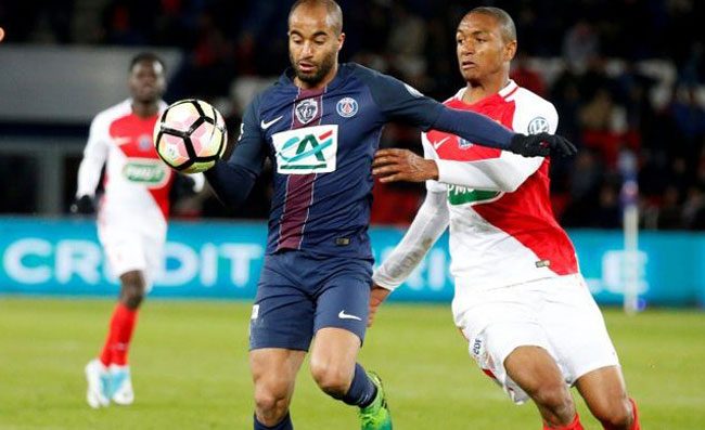 CORRIERE - Milik, il Tottenham offre Lucas Moura: la Roma propone Under. La compagna di Arek...