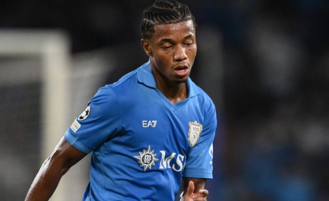Napoli-Frosinone probabili formazioni. Allegri cambia modulo, Neres titolare