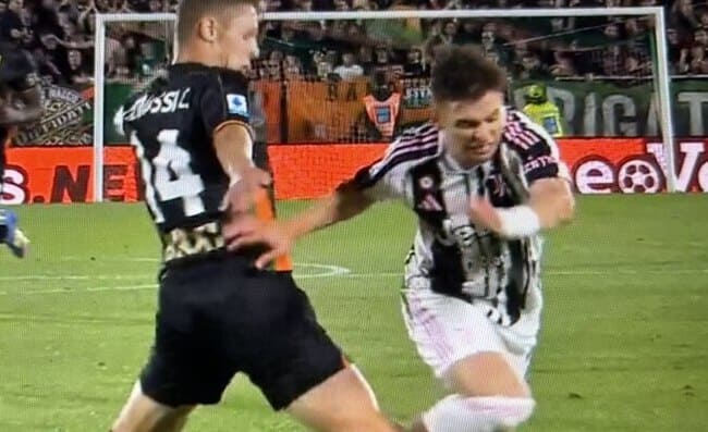 Italia, Caviglia svela: Ho imparato tanto da un ex calciatore del Napoli