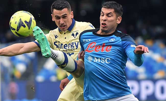 Napoli-Verona, gol annullato agli azzurri. La moviola di Marelli