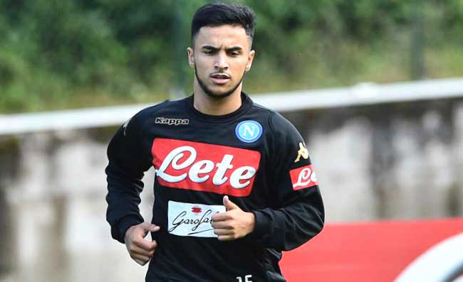 VIDEO - Molto bene, Ounas, bellissimo tiro ad incrocio dell'algerino. Applausi a Dimaro