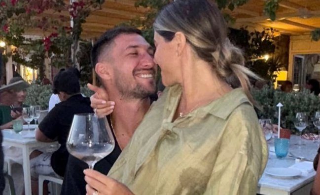 Politano ad Acciaroli. Di Lorenzo &egrave; volato negli USA. Lobotka a Ibiza