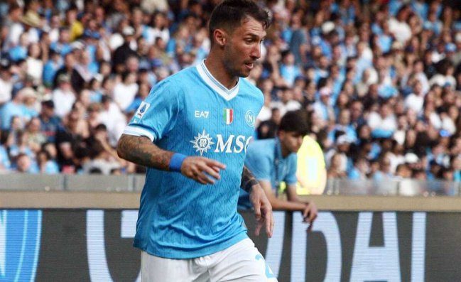 Politano pubblica un post, gli haters: Via da Napoli. Il calciatore reagisce bene