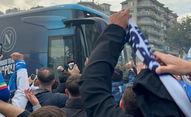 Prefetto di Napoli: Novità maxischermi, aumenta la richiesta in provincia. Il programma del bus scoperto