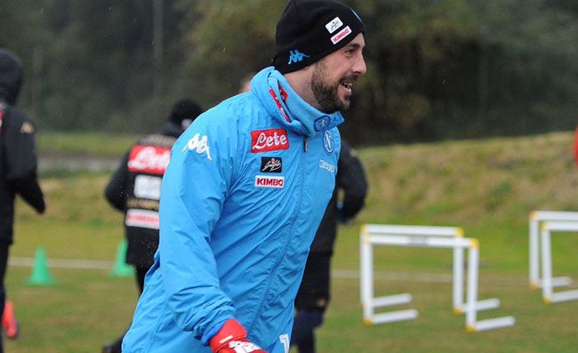 Scotto: Il Napoli ha offerto il rinnovo a Reina, ma l'accordo non � stato trovato. I dettagli
