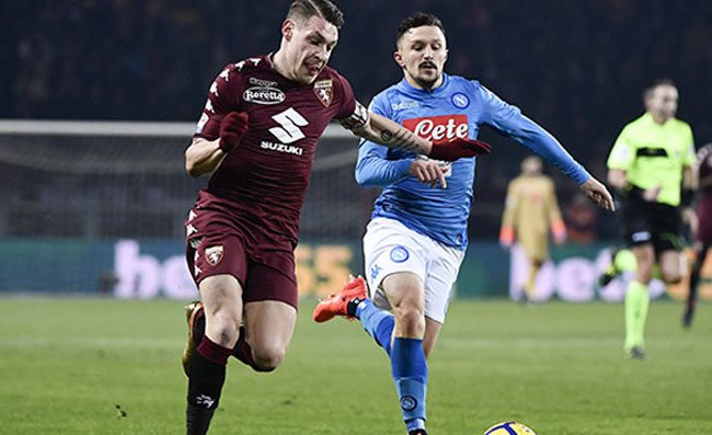 Un altro problema per Ancelotti, stiramento per Mario Rui. Filtrano i tempi di recupero del terzino