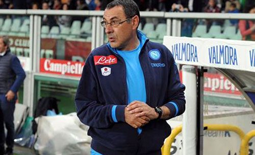 CLAMOROSO - Rigore revocato al Napoli! Sarri al quarto uomo: Ma cosa mi spieghi?