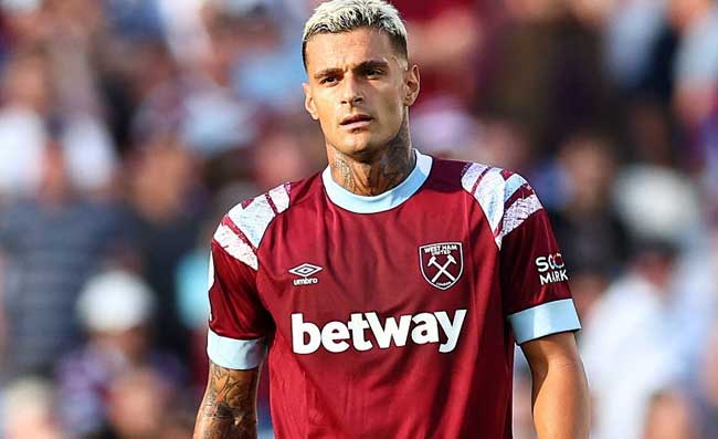 Venerato: Lozano vuole andar via. Napoli su otto attaccanti, ci sono Scamacca e Broja