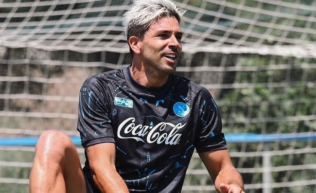 Simeone ha già salutato i tifosi del Napoli: lascia il ritiro e va al Torino
