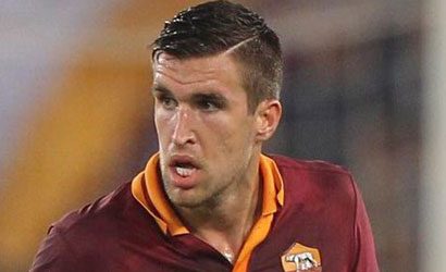 Ginocchio rotto e sputo alla Curva, incubo San Paolo: Strootman torna a Napoli dopo 4 anni