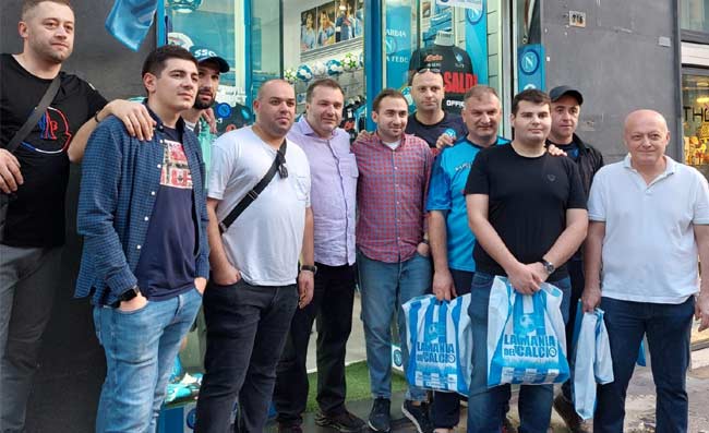 Tifosi georgiani a La Mania del Calcio: Siamo pazzi del Napoli e di Kvara