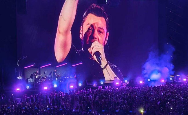 Tiziano Ferro: Napoli &egrave; la citt&agrave; dei miracoli e ne vado geloso. Mi ha benedetto