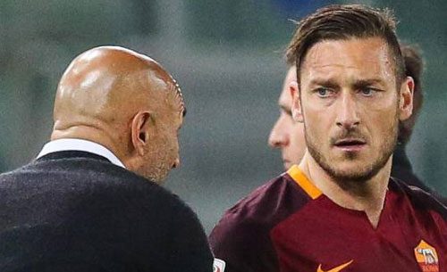 Totti, stasera inizia la serie Speravo de mor� prima. Orario e canale televisivo